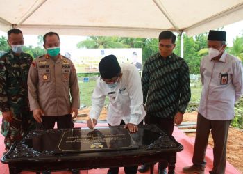 Bupati Anwar Sadat Hadiri Acara Pencanangan Tempat Pemakaman Umum di Kelurahan Sriwijaya   