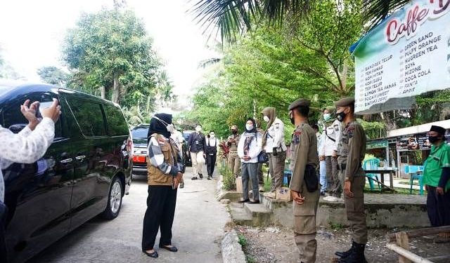 Pj Gubernur Jambi Menyambangi Tempat Wisata Pasca Lebaran