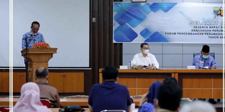 Kadis PUPR M. Fauzi Buka Rapat Pengembangan Perumahan dan Kawasan Permukiman