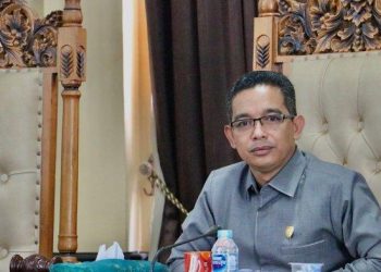 Dewan DPRD Usman Khalik : Akibat Lama Belajar Daring Kenakalan Anak Sekolah Gunakan HP Meningkat