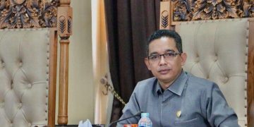 Dewan DPRD Usman Khalik : Akibat Lama Belajar Daring Kenakalan Anak Sekolah Gunakan HP Meningkat