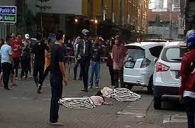 Depresi Seorang Wanita Loncat Dari Apartement, Hebohkan Warga