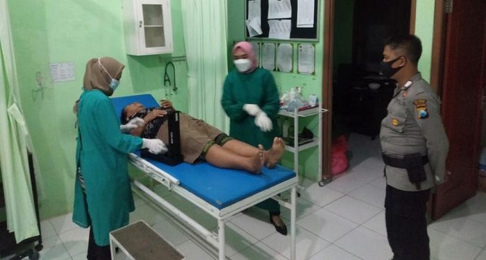 Emak-Emak Berantem Sampai Gigit Jempol Hingga Putus