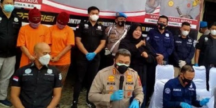 Pasutri Asal Simalungun Ditangkap Polisi, Sabu 10 Kg dan Hadiah Mobil dari Bandar Disita