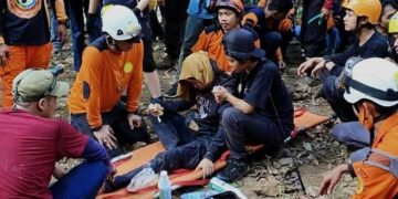 Cerita Mistis Eva Hilang di Gunung Abbo , Ada yang Memindahkan Saya Ke Dalam Goa