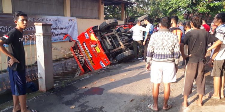 Tragis 2 Bocah Tewas, Tertimpa Truk Muatan Pasir