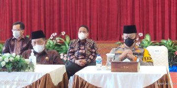 Wakil Gubernur Jambi Rapat virtual yang bertajuk Pray From Home