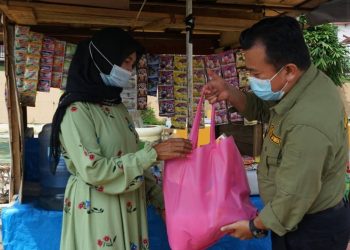Gubernur Jambi Beri Bantuan,  “Mudah-mudahan Ini Ujian Allah Akan Segera Allah Angkat