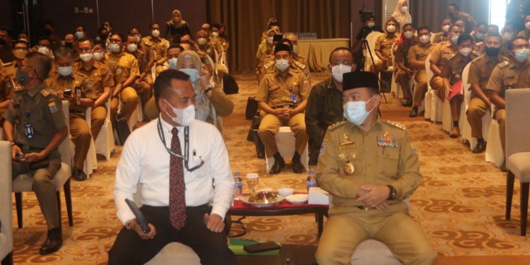 Gubernur Jambi Rapat Koordinasi  Percepatan Dana Desa