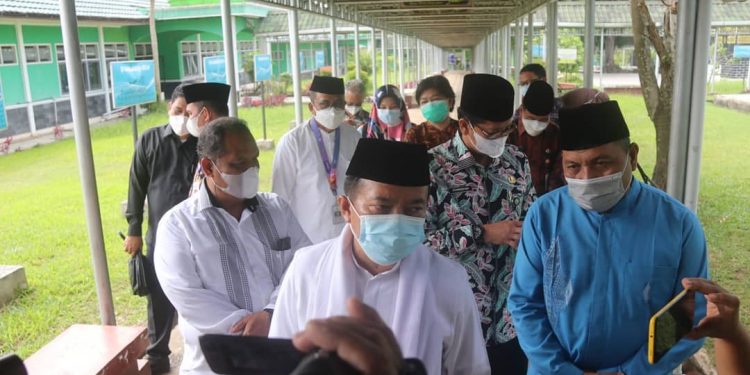 Gubernur Jambi Tinjau Tempat Isolasi Pasien Covid-19