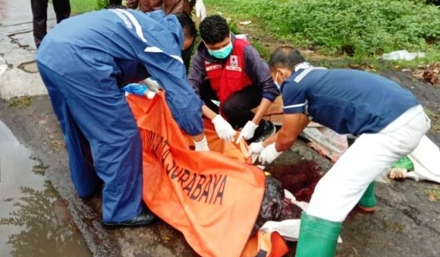 Gagal Nyalip, Pasutri Tewas Dilindas Mobil