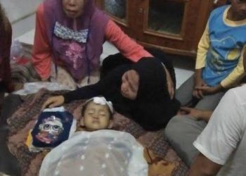 Bocah 4 Tahun Tewas Saat Asyik Mandi Hujan