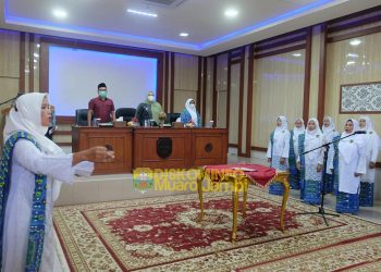 Bupati Masnah Hadir Acara Pelantikan Ketua PC BKMT Kecematan Sekernan Masa Jabatan Tahun 2021-2026
