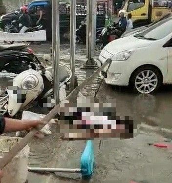 Seorang Pemuda Tewas Depan Trona Expres Patimura