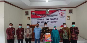 Wakil Gubernur Peringati Hari Lanjut Usia di Panti Sosial Tresna Werdha Jambi
