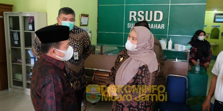 Bupati Muaro Jambi Dampingi Gubernur Al Haris Lakukan Kunjungan Kerja ke RSUD Sungai Bahar