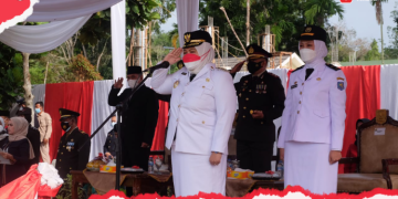 Bupati Masnah Jadi Insfektur Upacara Penaikan Bendera HUT RI Ke-76