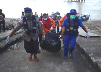 Temukan Mayat Laki-Laki Terapung di Perairan Jambi, Ini Ciri-Cirinya