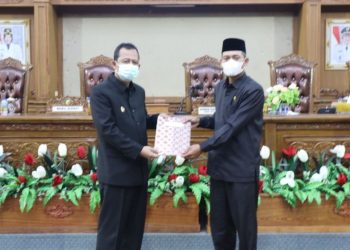 Wakil Ketua DPRD Muaro Jambi Pimpin Rapat Paripurna
