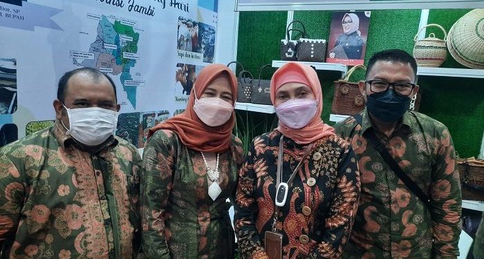 Ikuti Apkasi Expo, Batik Batanghari Mendapat Pujian dari Mendagri