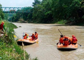 Innalillahi! Kakek 70 Tahun Hilang Hanyut Terbawa Arus Sungai