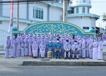 Bupati Fadhil Arief Kunjungi Kafila Batanghari MTQ ke-50 di Tanjab Barat