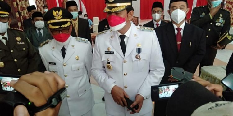 Bupati dan Wabup Batanghari Ikuti Upacara Hut ke-76 RI Secara Virtual