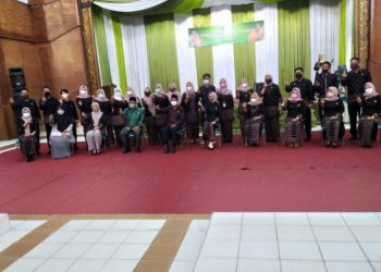 Sekda M. Azan Resmi Buka Grand Final Desain Motif dan Literasi Batik Khas Batanghari