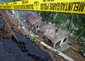 Tragis” Dua Orang Tewas Akibat Tanah Longsor