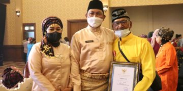 Wabup Tanjab Barat Hadiri Malam Keagungan Melayu Jambi 2022