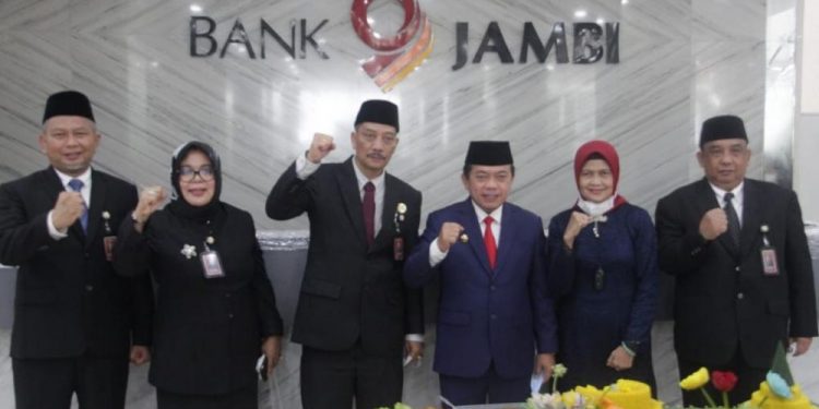 Al Haris Harap Bank Jambi Bantu Pulihkan Ekonomi Masyarakat