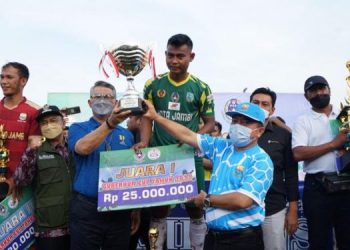 Al Haris Secara Resmi Menutup Turnamen Gubernur Cup 2022