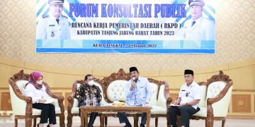 Bupati Hadiri Forum konsultasi Publik RKPD Tanjab Barat Tahun 2023