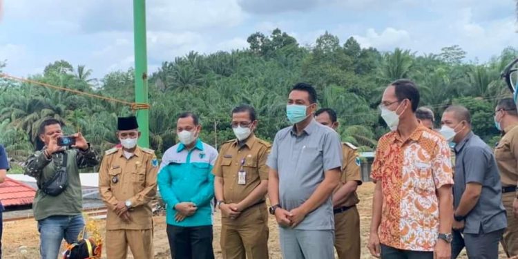 Bupati Fadhil Akui Replanting Kebun Kelapa Sawit di Batanghari Masih Dibawah Target