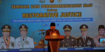 Gubernur Al Haris Apresiasi LAM Selesaikan Masalah dengan Hukum Adat