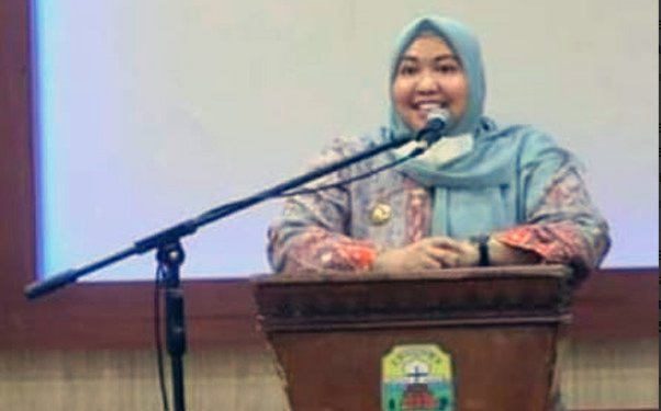 Bupati Masnah Lepas Secara Langsung Tim Sepak Bola Ikuti Piala Gubenur Cup 2022