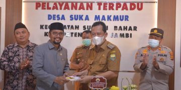 Wabup Muaro Jambi Resmikan Kantor Pelayanan Terpadu di Desa Suka Makmur