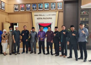 Dewan Muarojambi Kunker ke DPRD Kota Padang
