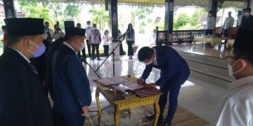 Bupati Batanghari Kembali Lantik 4 ASN di Lingkup Pemkab Batanghari