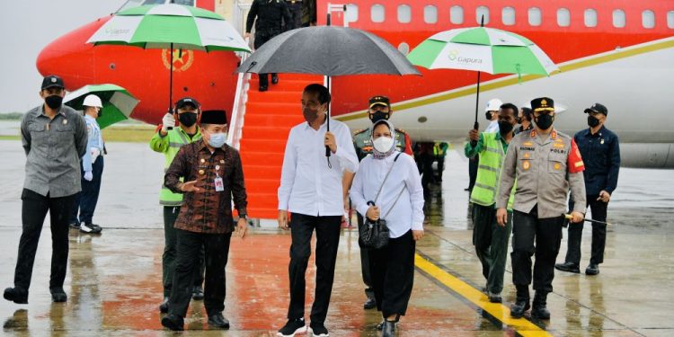 Gubernur Al Haris Dampingi Kunker Presiden Jokowi