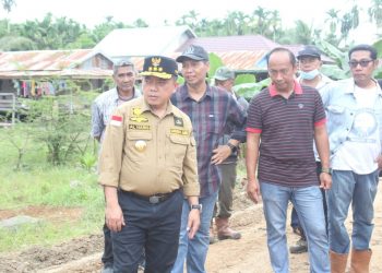 Al Haris Upayakan Perbaikan Jalan Desa Siau Muara Sabak