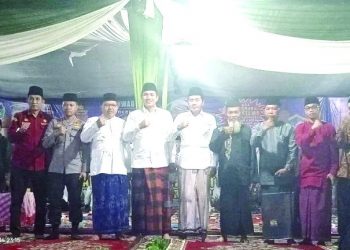 Bupati Fadhil Arief Menghadiri Tabligh Akbar Bersama Masyarakat Kelurahan Sridadi