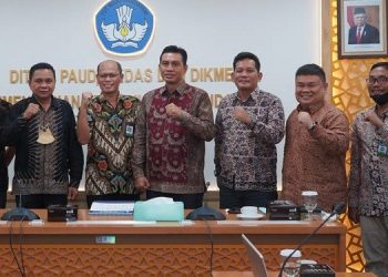 Bupati Batanghari Pimpin Rapat Bersama Kementerian Pendidikan