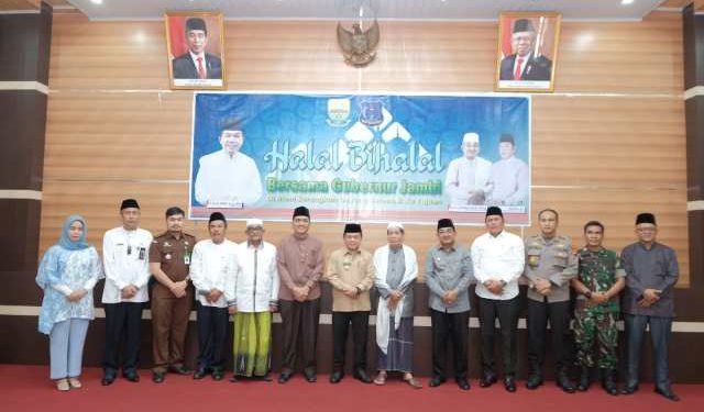 Gubernur Al Haris Halal Bi Halal di Tanjab Barat