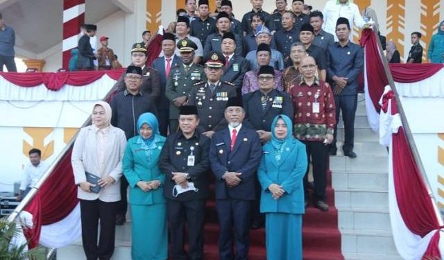 Al Haris Menghadiri Pelantikan 169 Kades