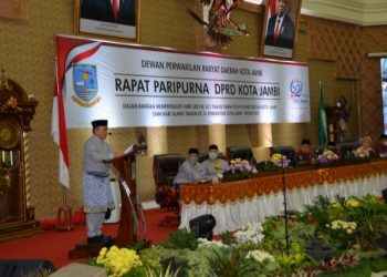 Al Haris Hadiri Sidang Istimewa DPRD Kota Jambi