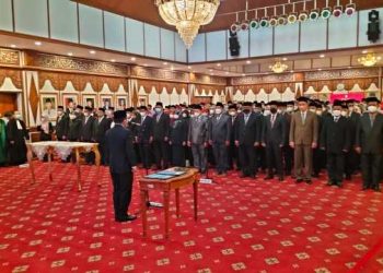 Gubernur Al Haris Lantik 263 Kepsek Tingkat SLTA