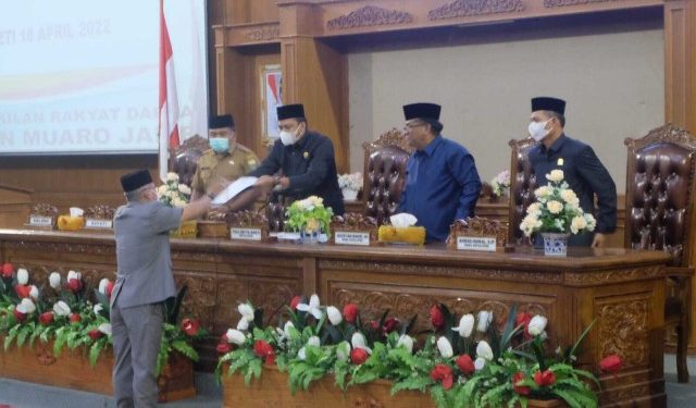 DPRD Muaro Jambi Menggelar Rapat Paripurna