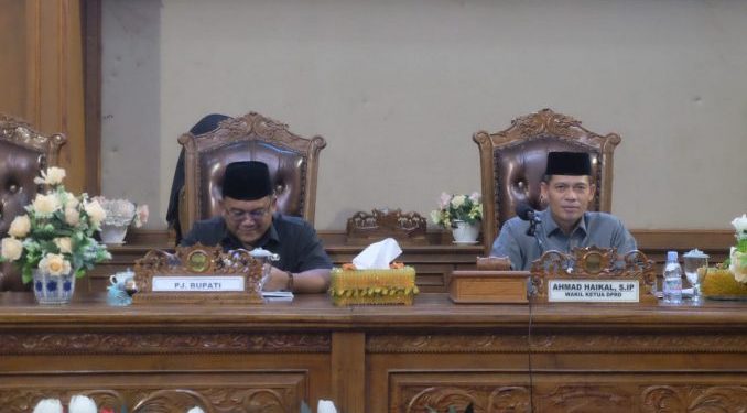 DPRD Muaro Jambi Gelar Paripurna Pandangan Umum Fraksi