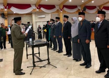 Bupati Anwar Sadat Lantik 6 Pejabat Eselon II di Lingkup Pemkab Tanjab Barat